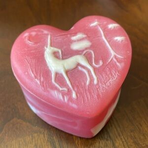 Design Gifts pink soapstone Unicorn Scene Cameo heart Trinket box